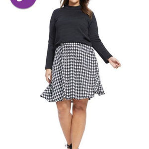 Skater Skirt in Houndstooth